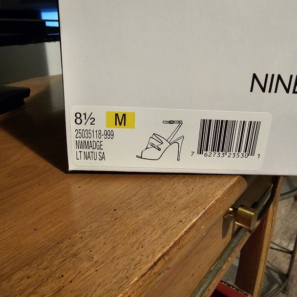 Nine west pump. New in box. Size 8.5. Nude/natural color. - Picture 6 of 14